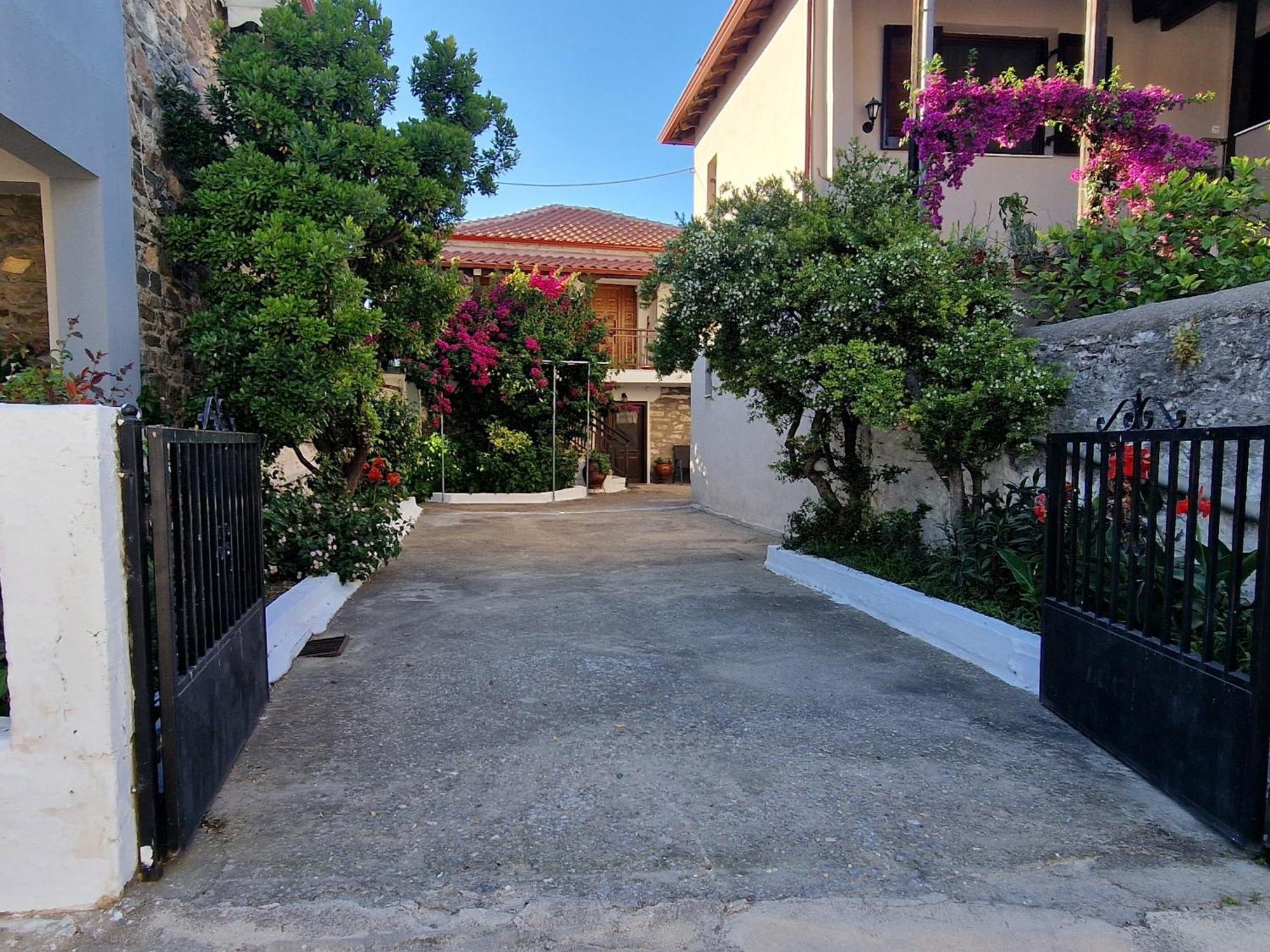 圣尼古拉奥斯Nikolaos House公寓 外观 照片